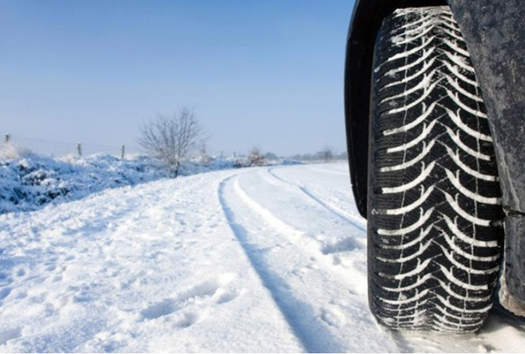 Од денеска задолжителна зимска опрема за возилата