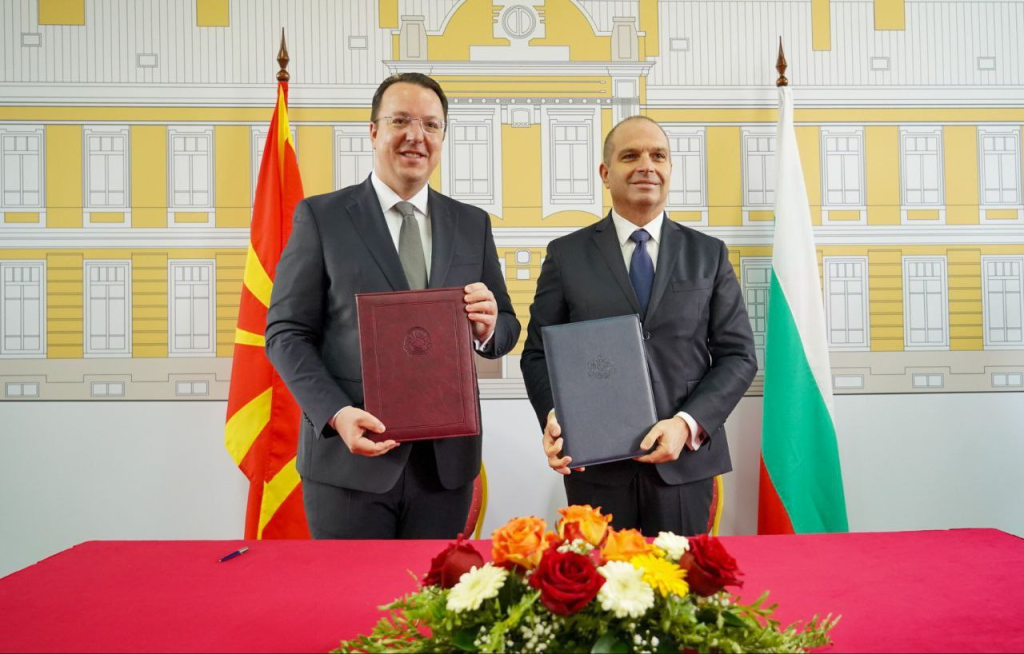 Кошта и Кос го поздравија договорот меѓу Македонија и Бугарија за изградба на меѓуграничниот железнички тунел