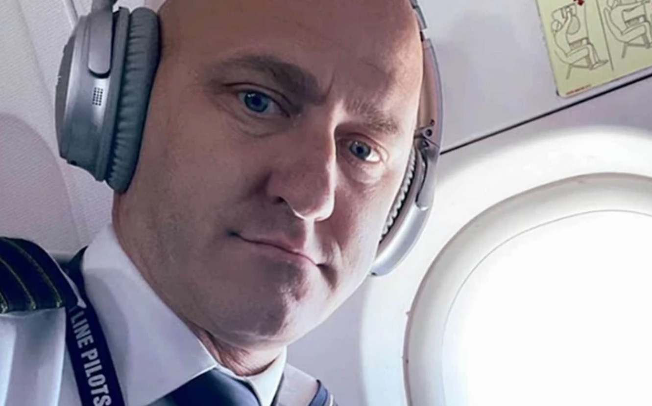 Ослободен пилотот кој сакаше да ги изгасне моторите за време на лет – земал психоделични супстанси: „Мислев дека сонувам“