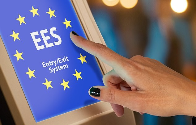 Хаос и пропуштени летови на европските граници: Новиот дигитален пасошки систем ги доведува патниците до работ на нервен слом