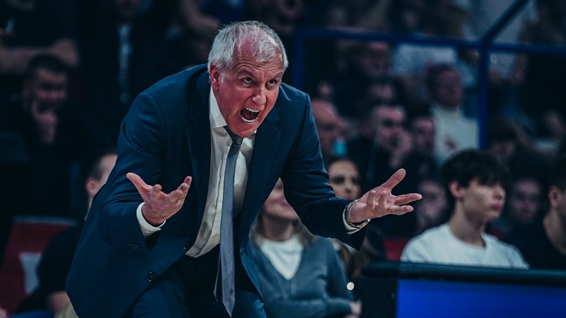 Обрадовиќ: Играчите само дремат на телефоните, никој не мисли на Партизан!