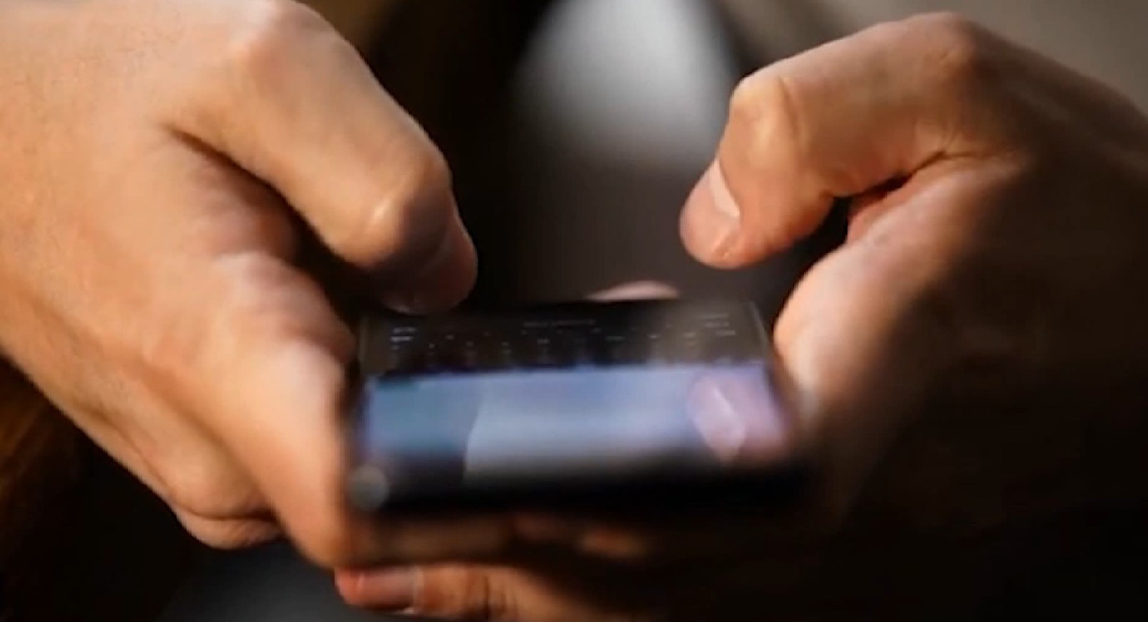 Новиот закон за ДДВ на пратки до 22 евра нема да ги удри по џеб граѓаните туку шпедитерите