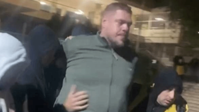 На протестите во Белград уапсен некогашниот српски репрезентативец (Видео)