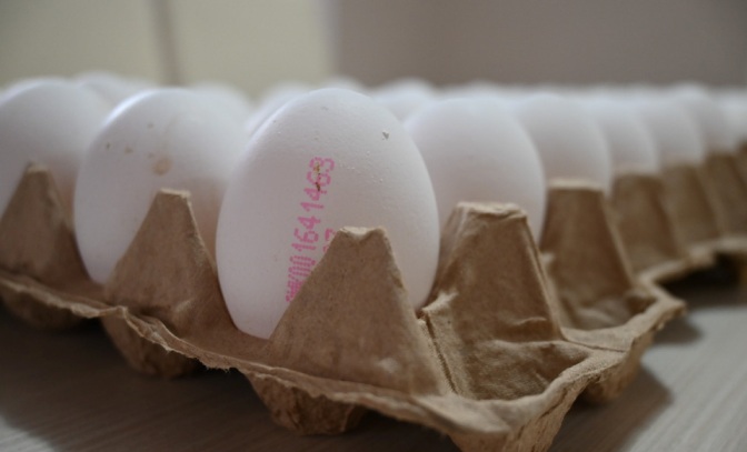 Европа ни ги „лапна“ јајцата – цените отидоа до небо