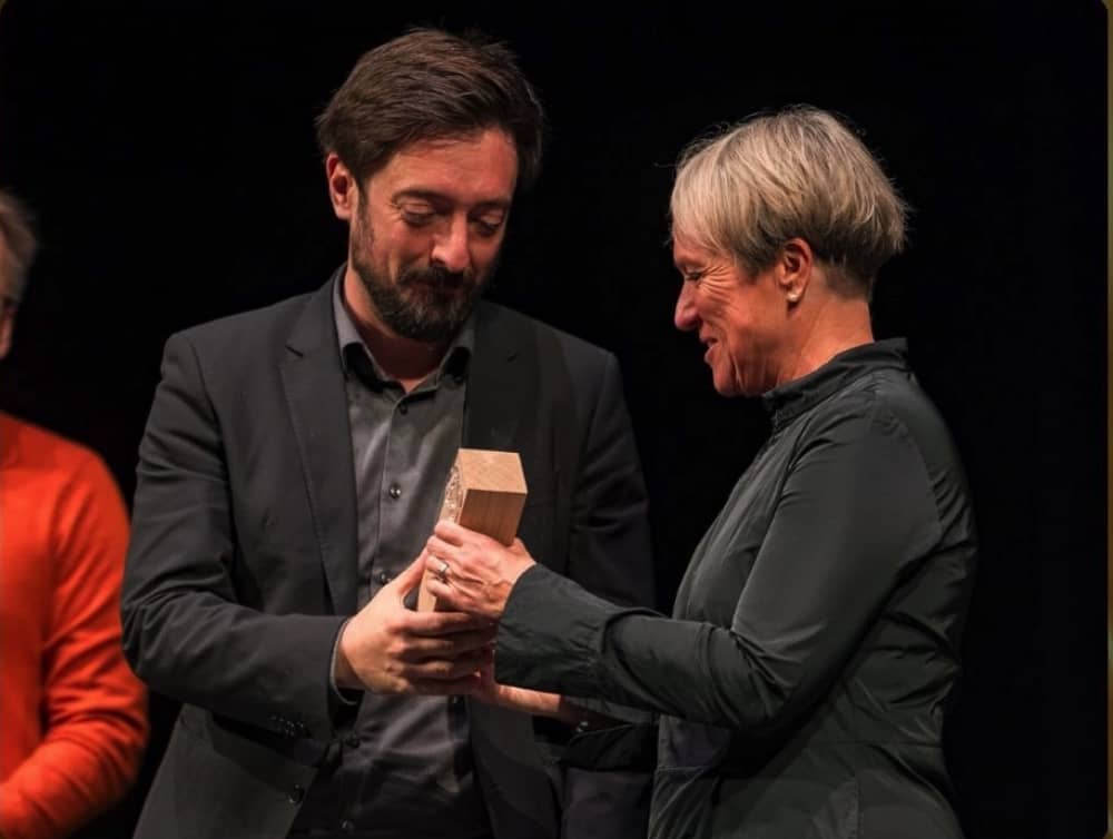 Дури шест награди на три фестивали во еден викенд за „Диџеј Ахмет“!