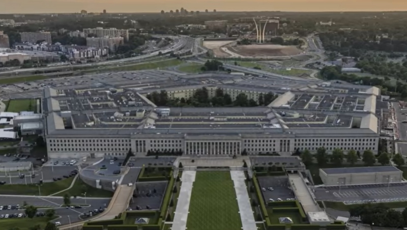 Пентагон троши милиони на хакери со вештачка интелигенција