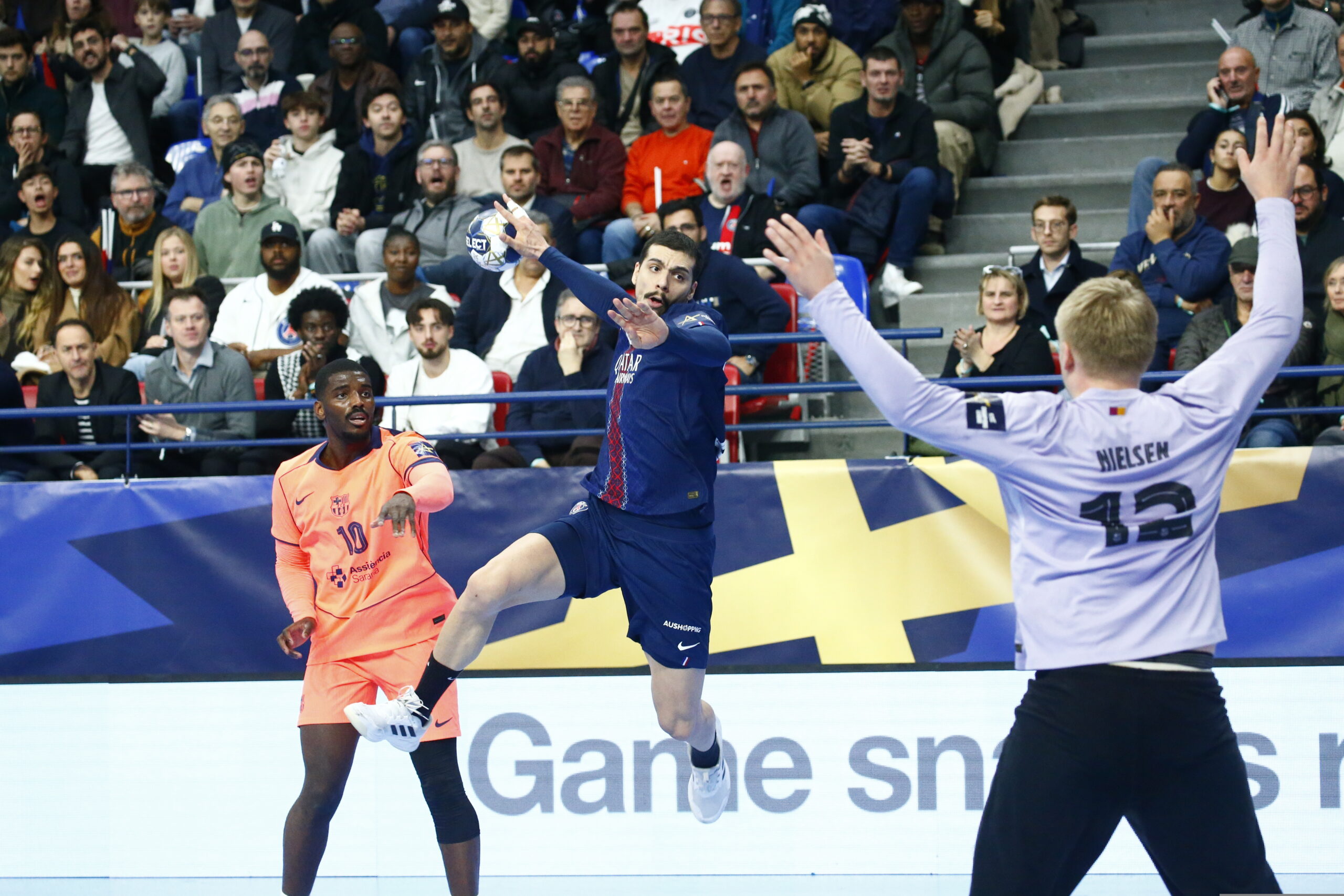 ПСЖ без одговор за Нилсен: Барса со голема победа во ЛШ!