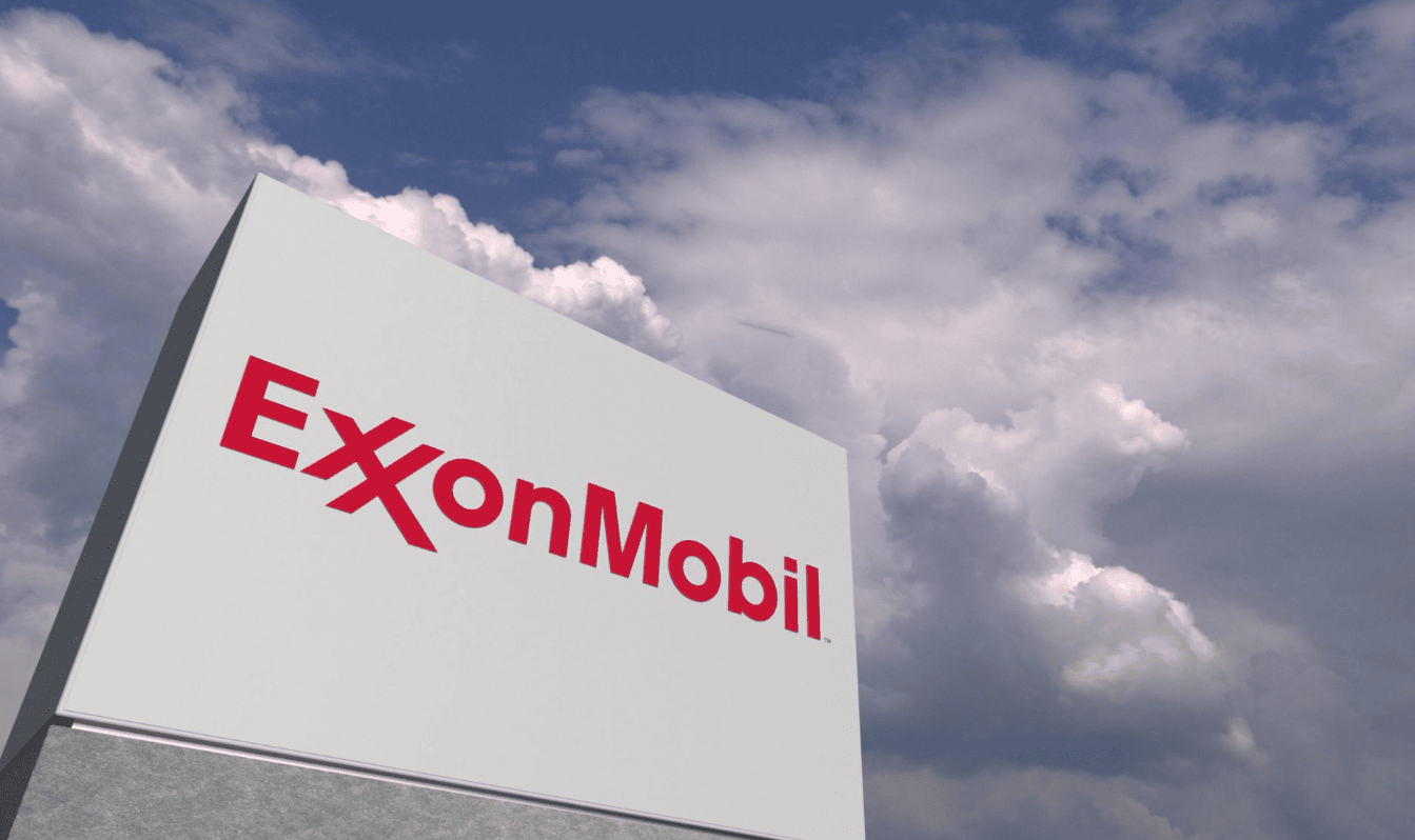 EXXON И ABU DHABI OIL меѓу заинтересираните за купување на Лукоил вреден 22 милијарди долари 
