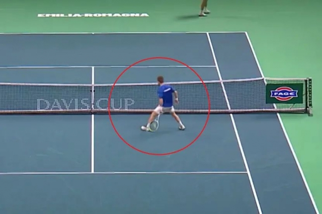 Франција испадна од Дејвис Куп поради катастрофално глупав потег