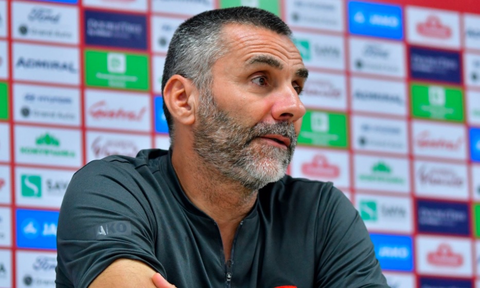 Станиќ: Наивни сме, мора да ги прележиме „детските болести“