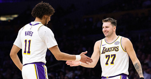 ВИДЕО: Прв „трипл-дабл“ на Дончиќ сезонава, Лејкерси подобри од Мајами