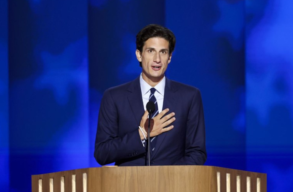 Единствениот внук на Џон Ф. Кенеди влегува во политиката