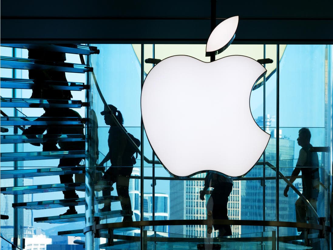 ЗА СВОЈОТ 50-ТИ РОДЕНДЕН, ЕПЛ НАЈАВУВА пресвртна година, очекувани приходи во првиот квартал од 140 милијарди долари и годишен раст од 12 проценти