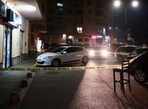 Убиство во Мостар: Маж на плоштад со пиштол уби жена