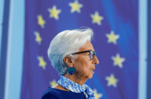 Лагард: Воведување на еврото ѝ носи на Бугарија заштеди во милијарди