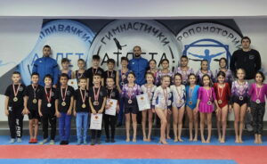 Одличен успех за гимнастичарите на Атлета од Куманово: Освоени 14 медали на Државното првенство! (ФОТО)