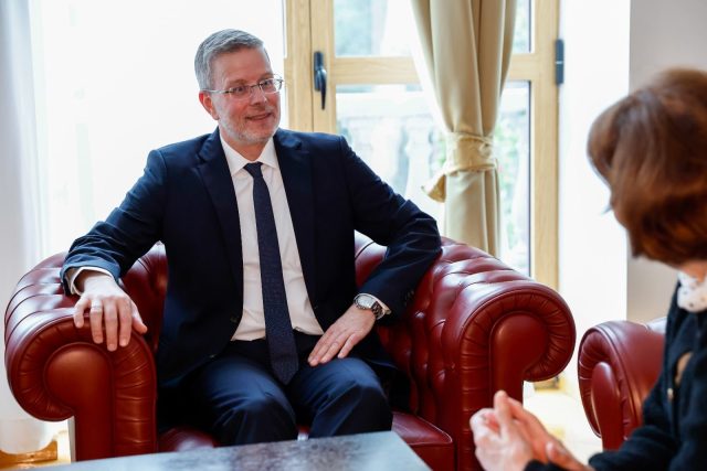 ФОТО | Претседателката Сиљановска-Давкова ги прими новите амбасадори на Швајцарија и Кина