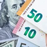 Пазарите се колебаат, технологијата слабее, а еврото добива на сила