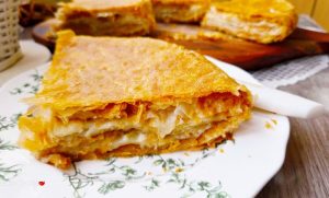 (ВИДЕО) БУРЕК-ПИТА СО ЈАБОЛКИ: Сочна и крцкава