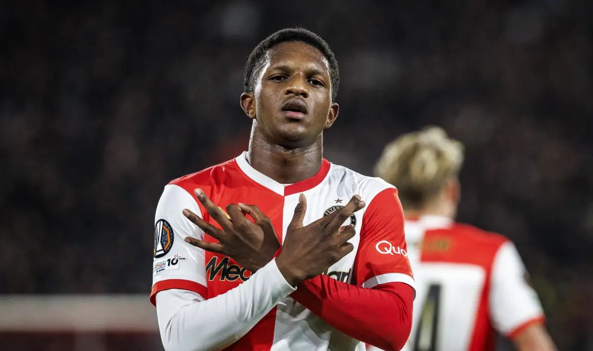 Манчестер Сити и Баерн Минхен влегоа во војна поради – голем талент на Феенорд!