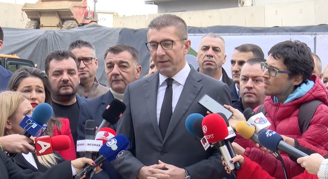 „ПРАВЕВМЕ, ПРАВИМЕ И ЌЕ ПРАВИМЕ СЕ ЗА ДА СЕ УБЛАЖИ БОЛКАТА“: Мицкоски не одговори конкретно дали ќе се даде еднократна парична помош на семејствата на настраданите од Кочани