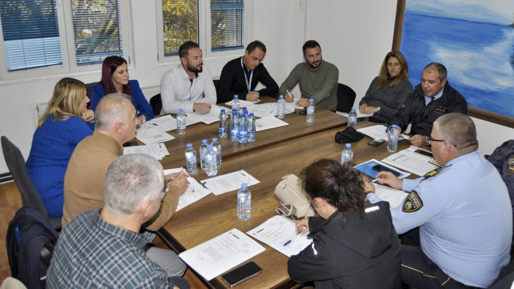 ОДДРЖАНА КОНСТИТУВНА СЕДНИЦА НА ОПШТИНСКИОТ СОВЕТ ЗА БЕЗБЕДНОСТ НА СООБРАЌАЈОТ НА ПАТИШТАТА НА ОПШТИНА ОХРИД