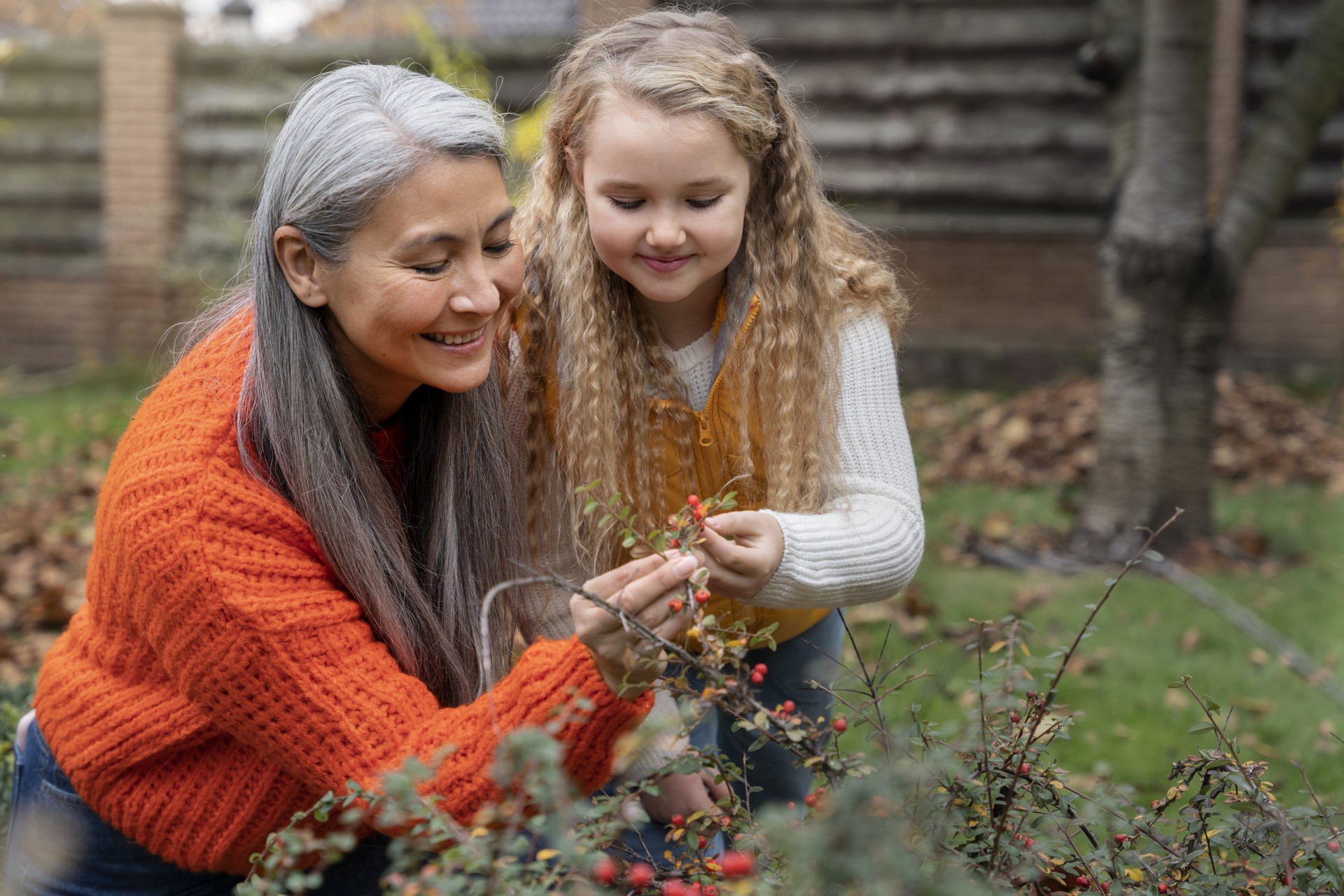Која баба повеќе ја сакаат децата, од мајчина или од таткова страна? Науката има јасен одговор