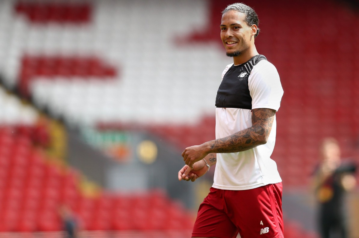 Ван Дајк му одговори на Руни: Каде беше минатата сезона?