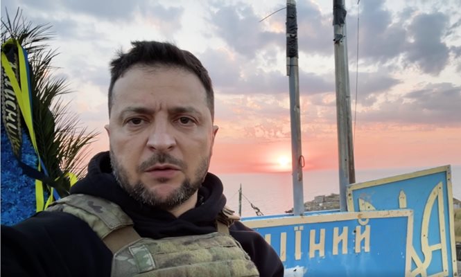 Зеленски: Русите ја нападнаа Украина со повеќе од 450 дронови и 45 ракети