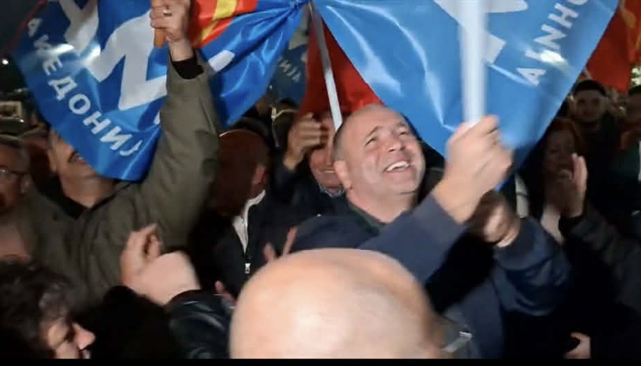 (ВИДЕО) Максим Димитриевски прогласи победа од центарот на Куманово