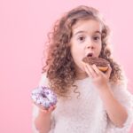 Дали детето може да добие дијабетес од јадење многу слатки