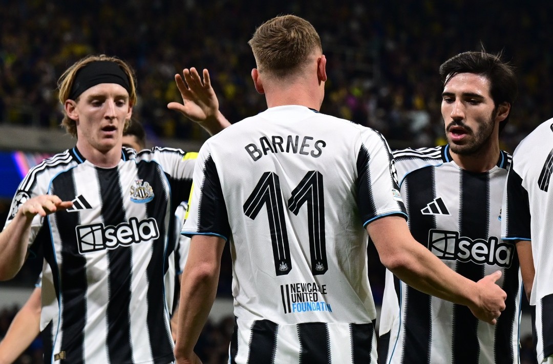 Незадоволната ѕвезда на Њукасл менува репрезентација и ќе ја „засили“ Шкотска за СП?