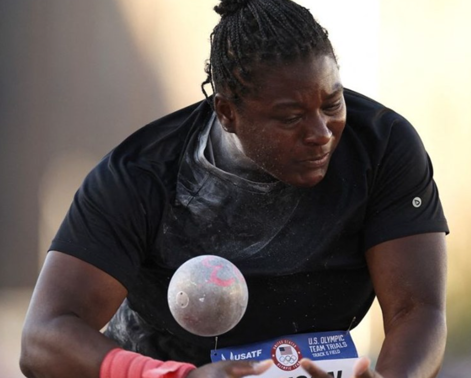 Атлетичарка обвинета дека со кујнски нож убила таксист