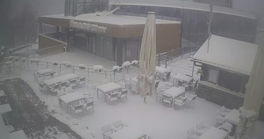 Делови од Хрватска побелеа, снег падна и на Сљеме