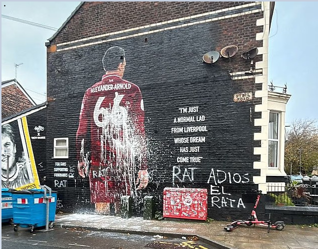 Уништен муралот на Трент Александер-Арнолд во Ливерпул