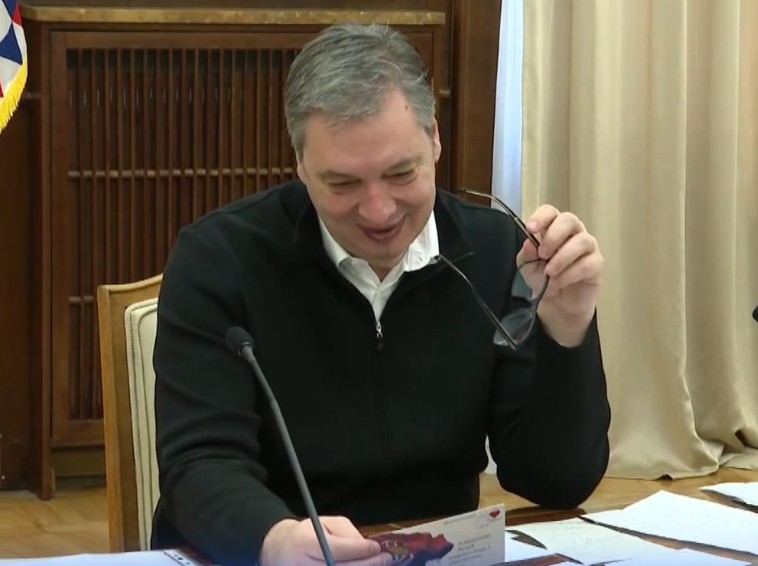 Вучиќ ќе ги тужи „Гардијан“ и „Дејли Мејл“ за клеветата дека бил снајперист во Сараево