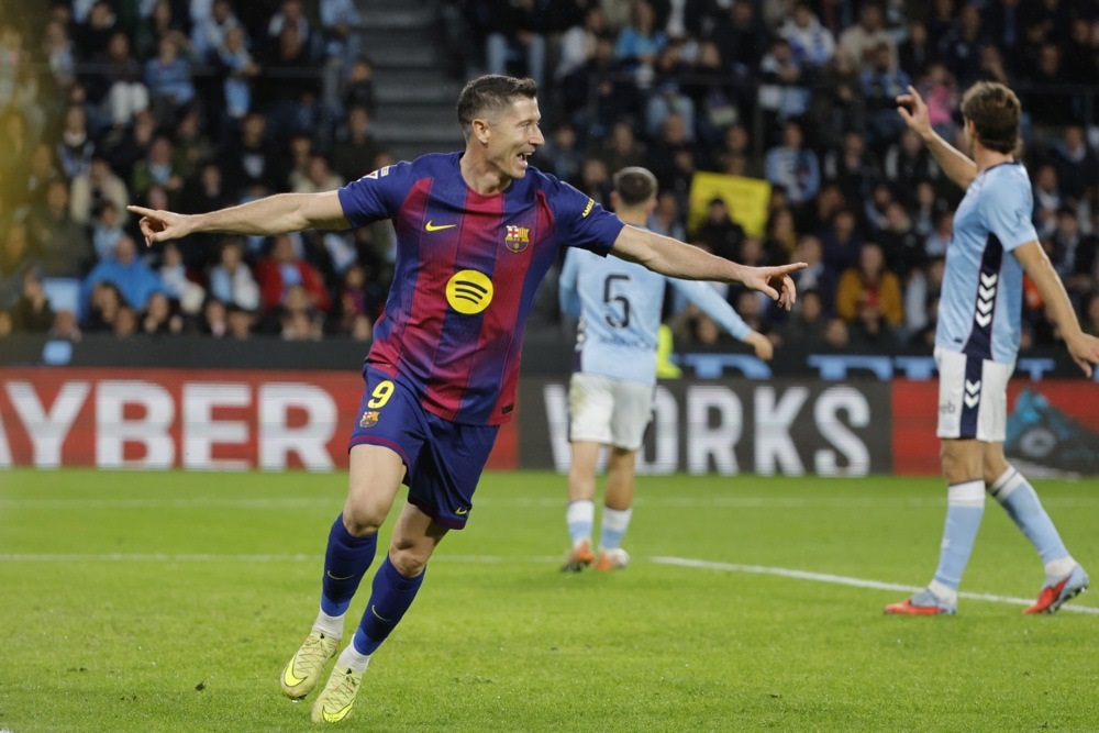 Левандовски ќе се пензионира ако Барселона не му понуди нов договор