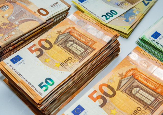 ЛУКСЕМБУРГ Е ЛИДЕР: Во кои други европски земји најмногу се зголемија платите?