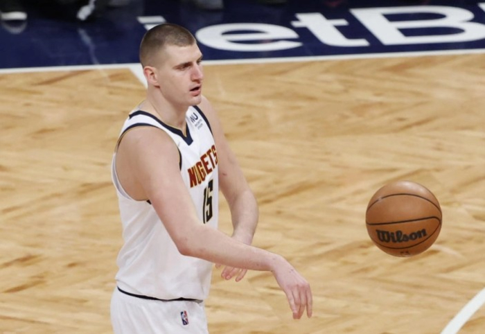 Јокиќ го забележа својот трет последователен трипл-дабл