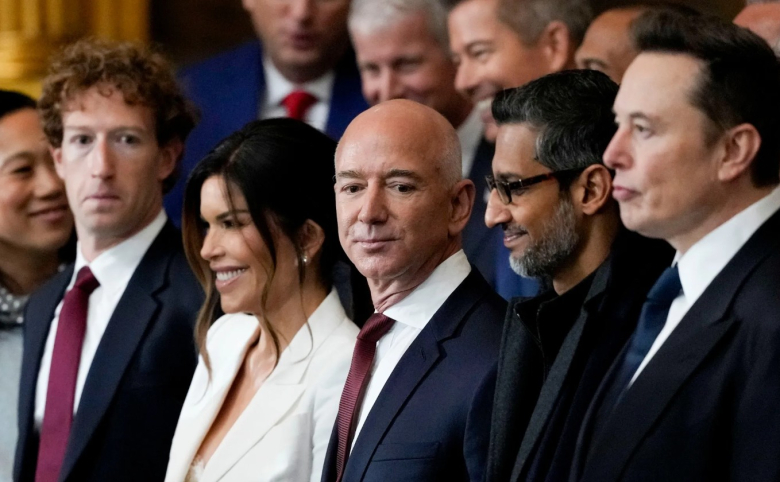 И демократите и републиканците пумпаат пари за милијардерите