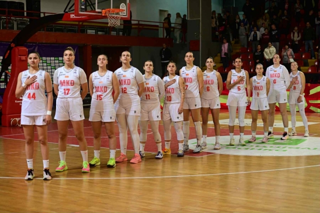 Една ужасна четвртина на кошаркарките за пораз од Грција!