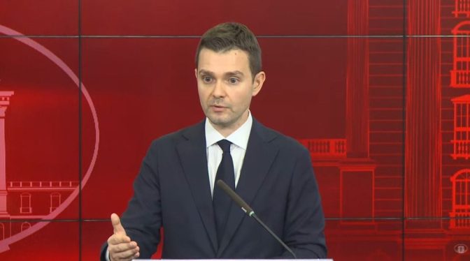 Процесот на привлекување странски инвестиции е тимски, така ги остваруваме резултатите