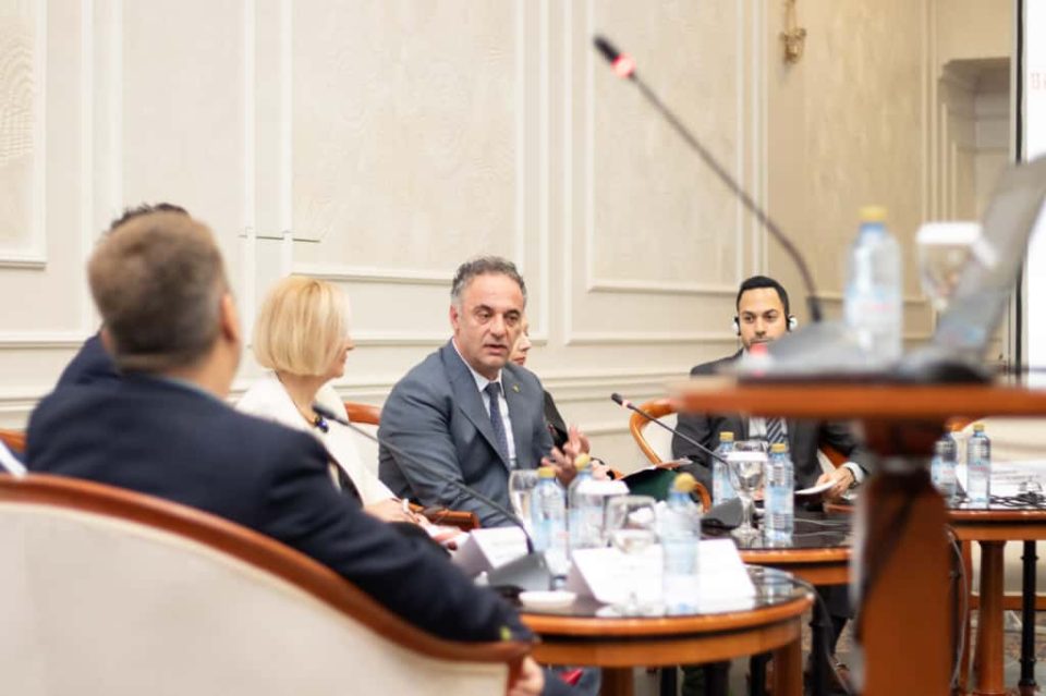 Специјализираната болница за геријатриска и палијативна медицина „13 Ноември“ е врвна установа