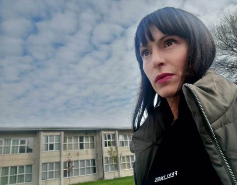 Ружица „Ареа“ со ретро фотка јавно и честиташе роденден на ќерка си: „Јас и мојата Елена која денес е голема“