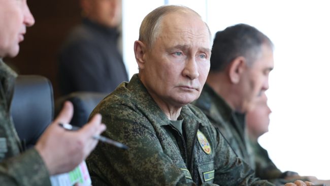 ПУТИН НАРЕДИ ПОДГОТОВКИ ЗА МОЖНО ТЕСТИРАЊЕ НА НУКЛЕАРНО ОРУЖЈЕ КАКО ОДГОВОР НА ТРАМП