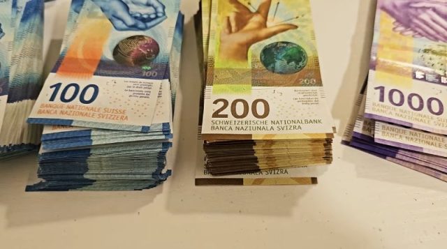 Инфлацијата во Швајцарија се забави на близу нула