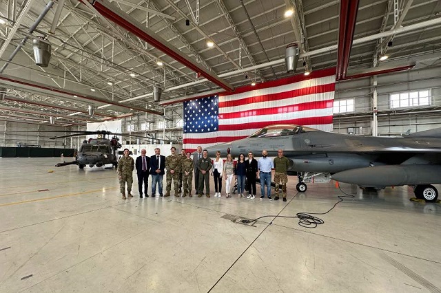 Италија бара САД да им исплатат плати на вработените во воените бази