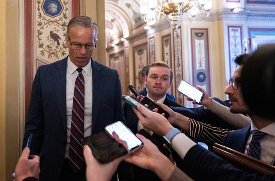 Американскиот Сенат ги одобри мерките потребни за прекин на најдолгата блокада на владата