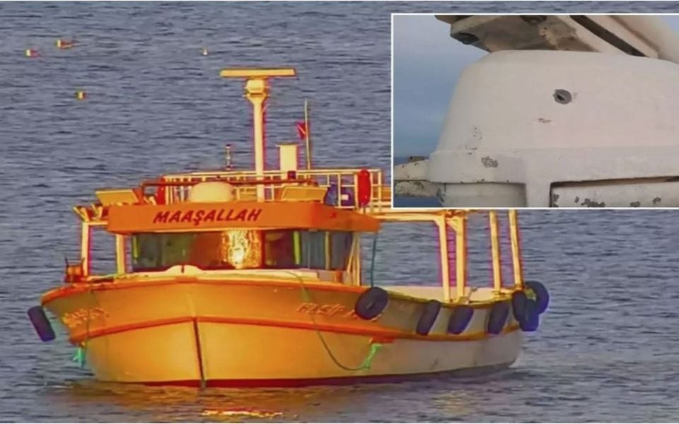 ИСПУКАНИ ПРЕДУПРЕДУВАЧКИ ИСТРЕЛИ: Турски рибарски бродови навлегле во грчки територијални води