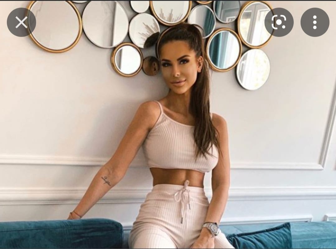 И Србите го слават пласманот на Курасао на СП поради – секси девојката на голманот!